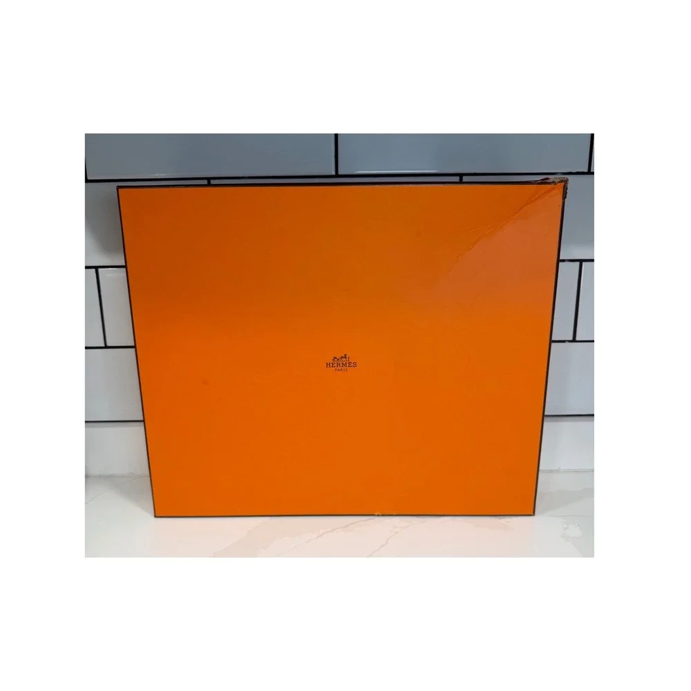 Hermes Paris Large Orange Empty Gift Box 18x15x4.25 w/ Inserts